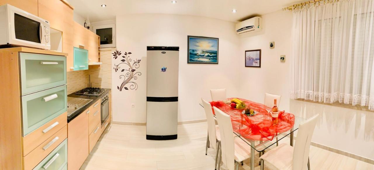 Apartment Marina Senj Сень Екстер'єр фото